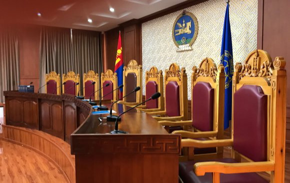 Ерөнхий сайдыг огцруулсан шийдвэр Үндсэн хууль зөрчсөн эсэхийг ҮХЦ-ийн Их суудлын хурлаар хэлэлцэнэ